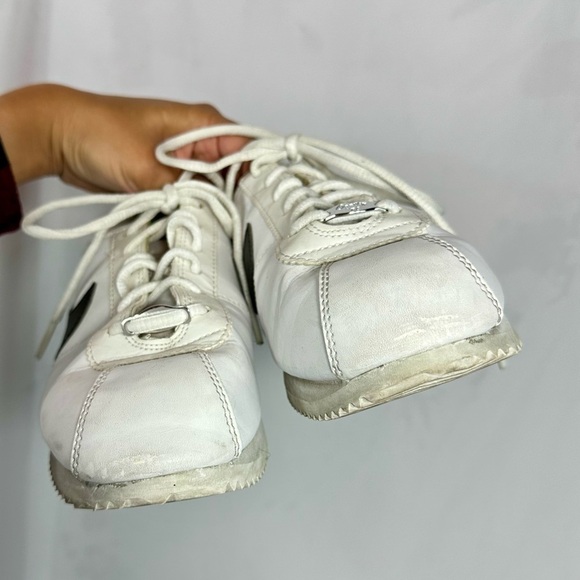 Nike Cortez classic black and white sneakers size 7 - Picture 7 of 9